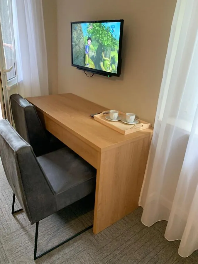 Vesna Rooms Mtp Poznan 0*,